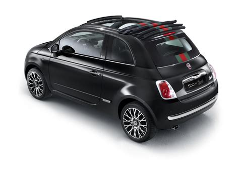 Gucci Fiat 500c roof